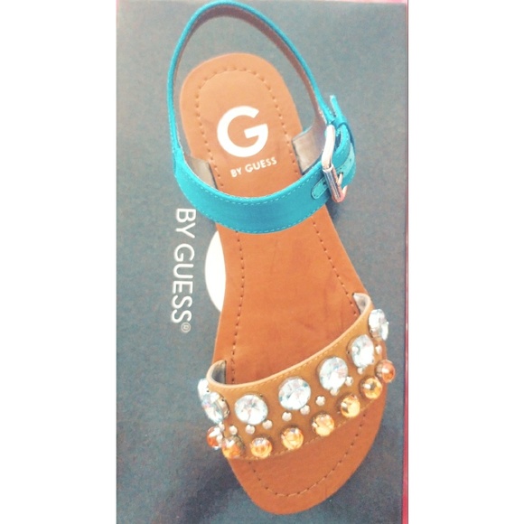 New G by guess Sandals - Picture 2 of 2